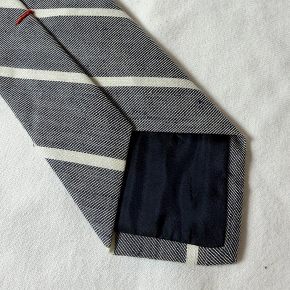 NWT N. Crew Hand Made in USA Linen Silk Blend Slim Classic Gray Striped Tie - Picture 8 of 11